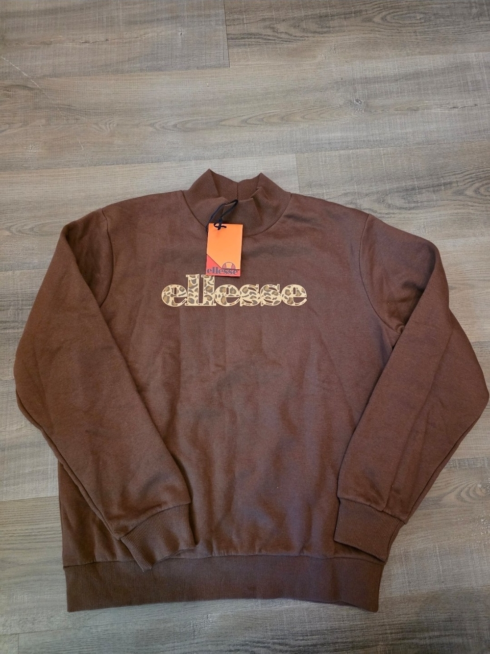 Ellesse Brown Crewneck Sweatshirt with Beige Logo